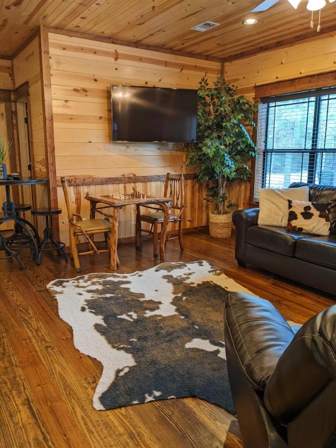 Stone Mountain Lodge 5000Sqft 6 Bed Game Room Pool Table Hot Tub Broken Bow Ngoại thất bức ảnh