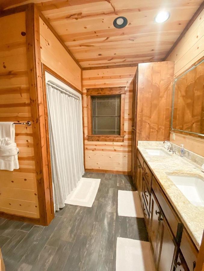 Stone Mountain Lodge 5000Sqft 6 Bed Game Room Pool Table Hot Tub Broken Bow Ngoại thất bức ảnh
